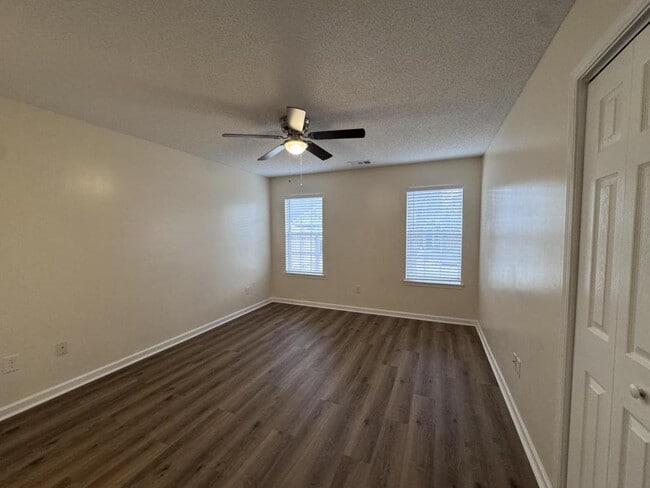 Building Photo - 242 Katelyn Cir