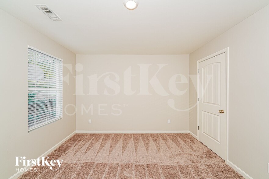 Building Photo - 516 Rock Terrace Wy