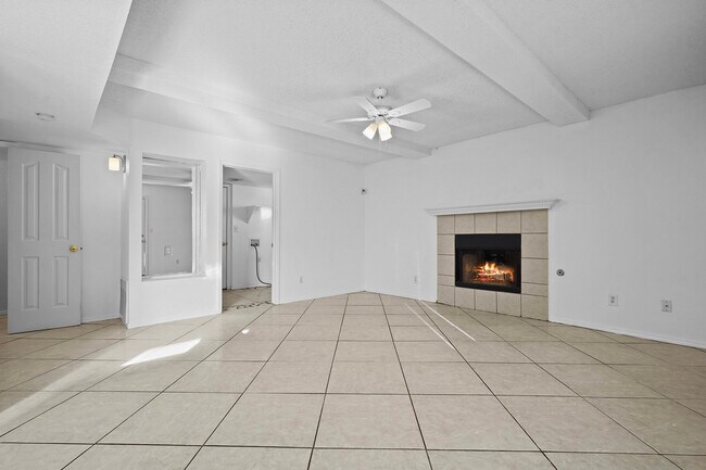 Building Photo - 6780 Dakota Ridge Dr