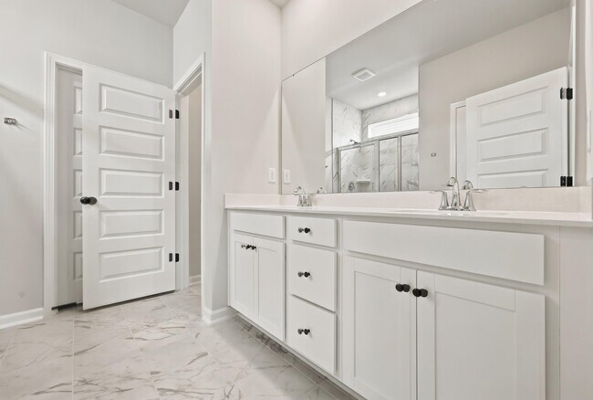 Building Photo - 334 Kindred Spirits Dr