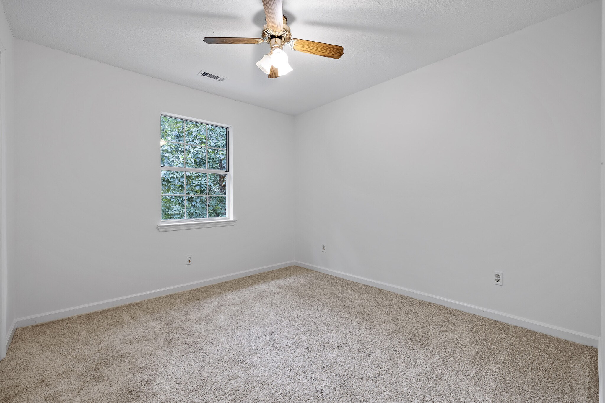 Bedroom 2 - 224 N Brent Dr
