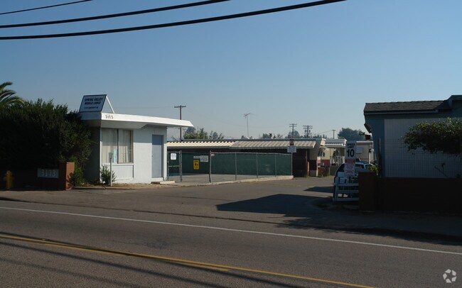 Building Photo - Bancroft Palms