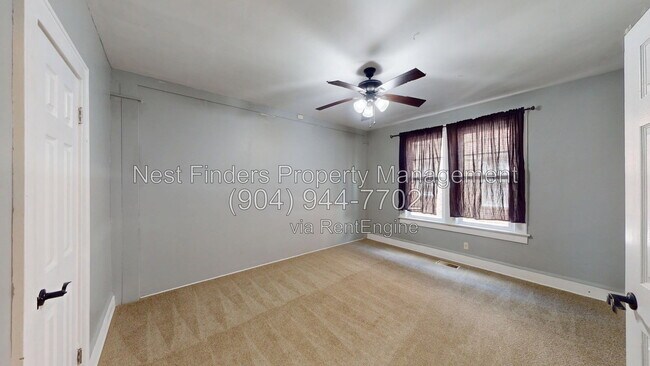 Building Photo - 2739 Herschel St