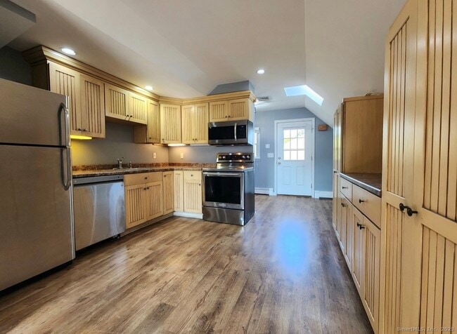 Building Photo - 4994 Madison Ave