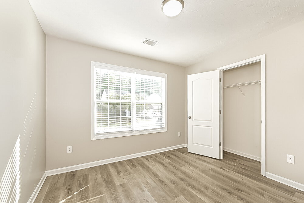 Building Photo - 129 Makenna Dr