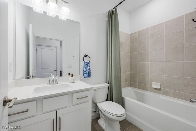 Building Photo - 13842 Hunter Oak Dr