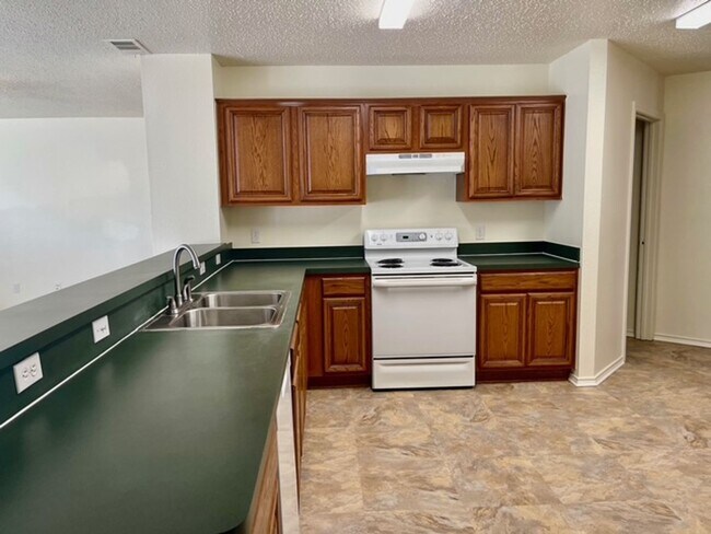 Building Photo - Nice Single Story Home in Crowley