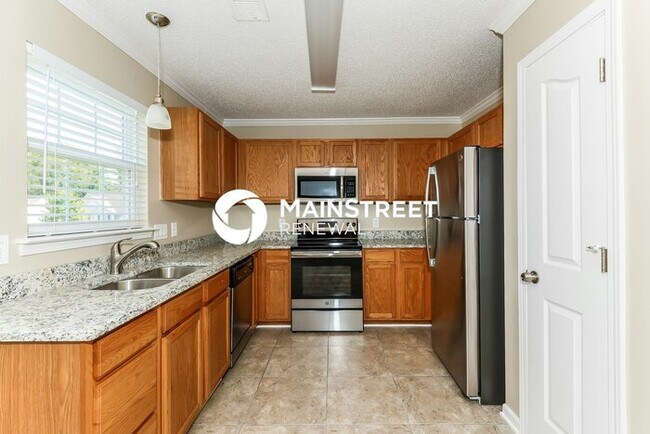 Building Photo - 4 Bedroom Pet-Friendly Home in Charlotte, ...