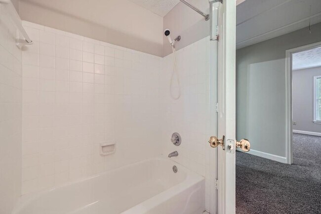Building Photo - 2459 Jacks View Ct