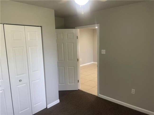 Building Photo - Cleveland Street