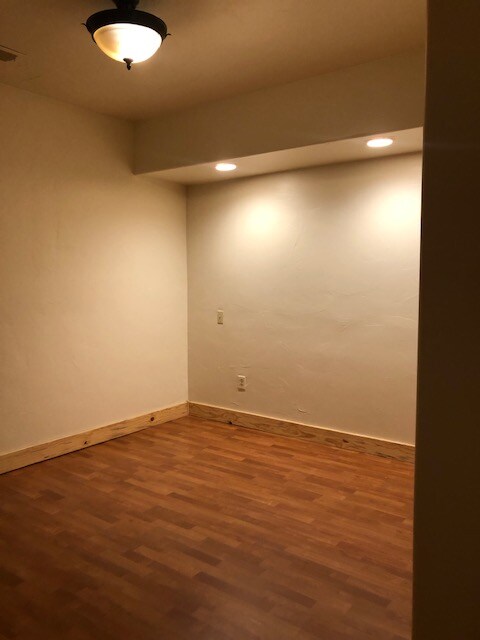 Building Photo - 31777 Lincoln Rd