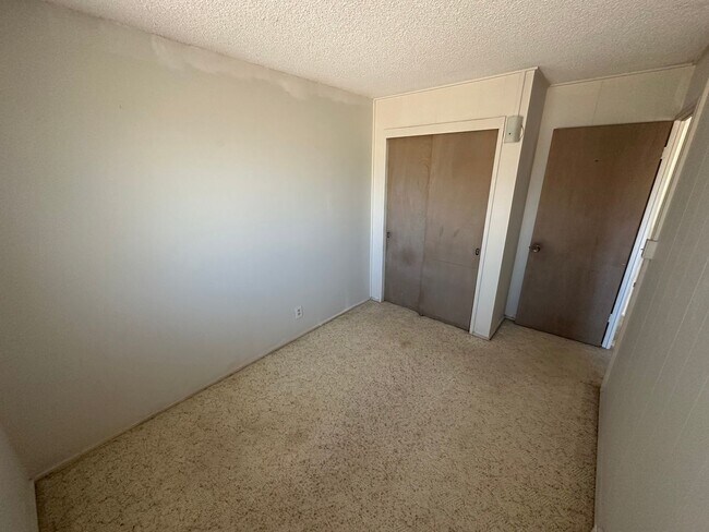 Building Photo - 3 BD / 2 BA Townhome in Aiea!!!