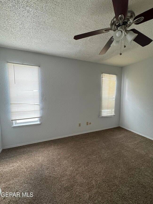 Building Photo - 6201 Escondido Dr