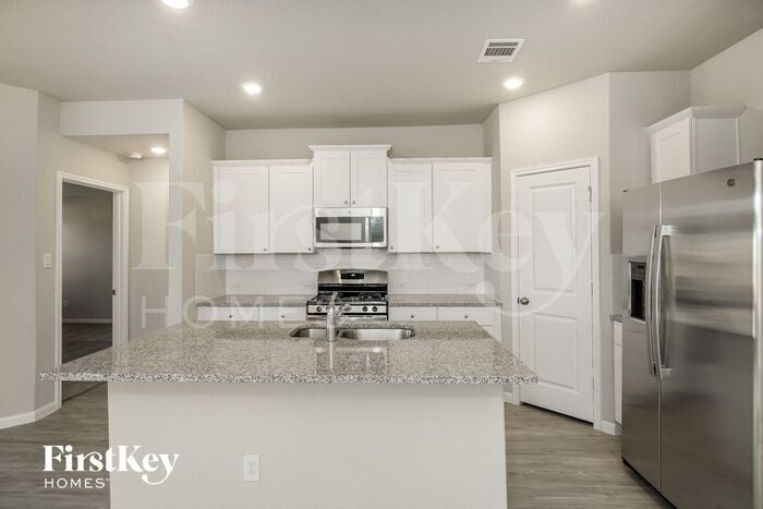 Building Photo - 6707 Hatchery Way