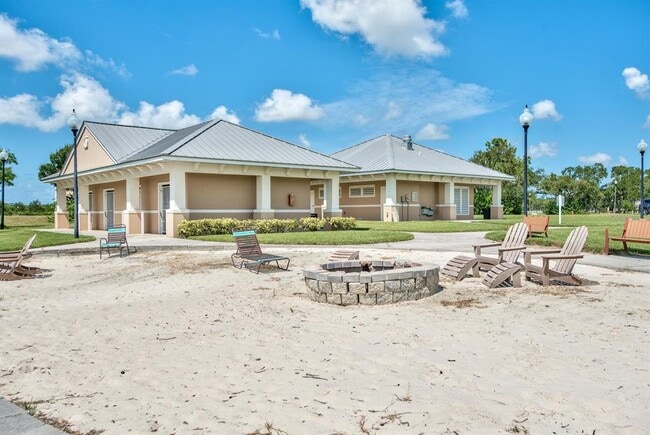 Building Photo - 7296 Marathon Dr