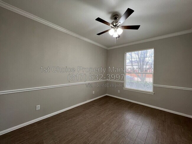 Building Photo - 5312 Scenic Point Dr