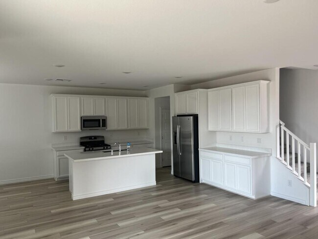 Building Photo - 2825 Overlook Brk St