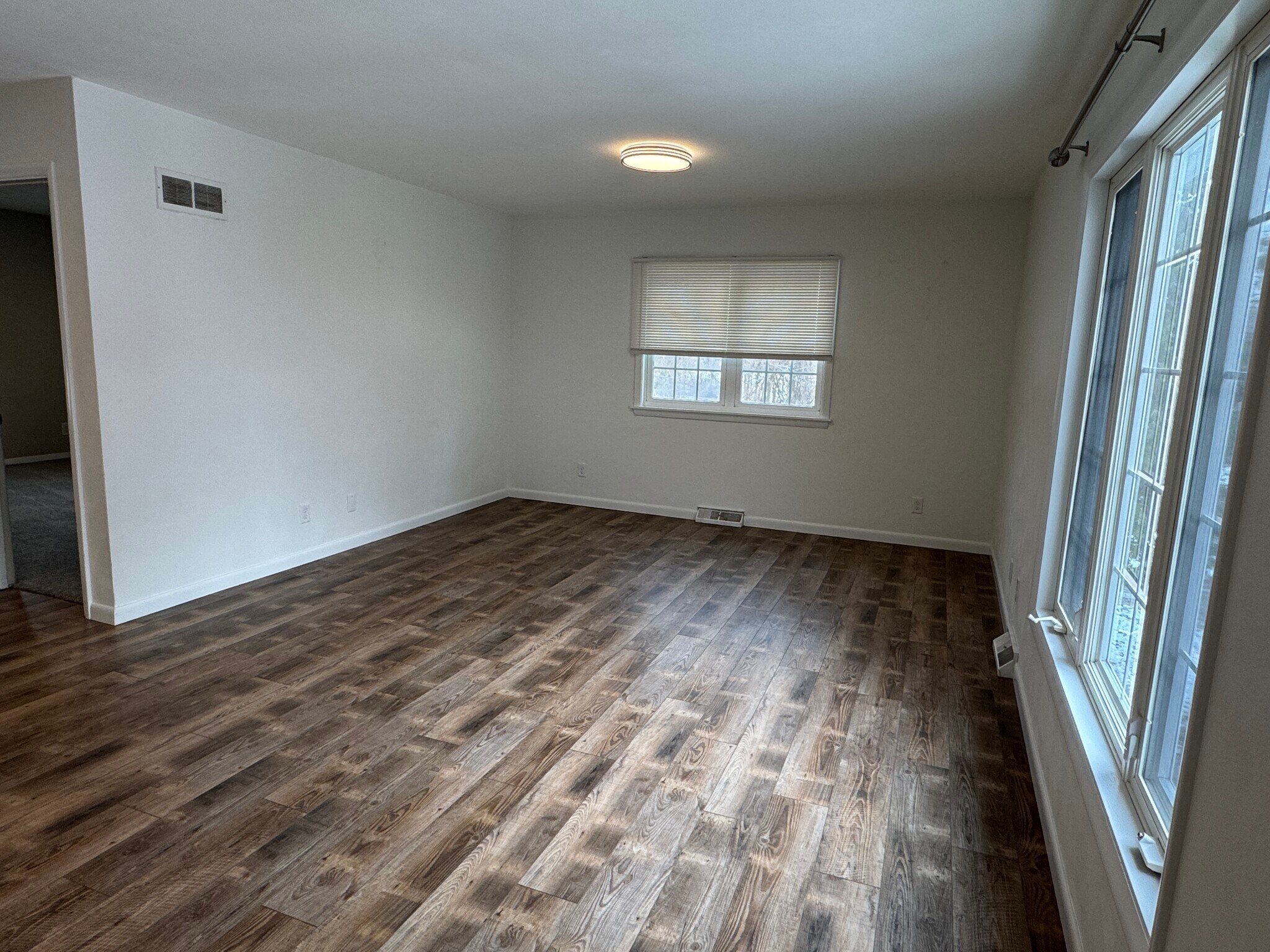 Building Photo - 3319 Marquette St