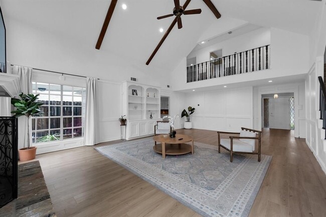 Building Photo - 11827 Normont Dr
