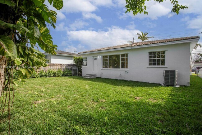 Building Photo - 9132 Froude Ave