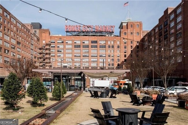 Building Photo - 620 Glen Iris Dr NE