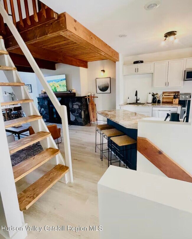 Building Photo - 72 Hunter Dr