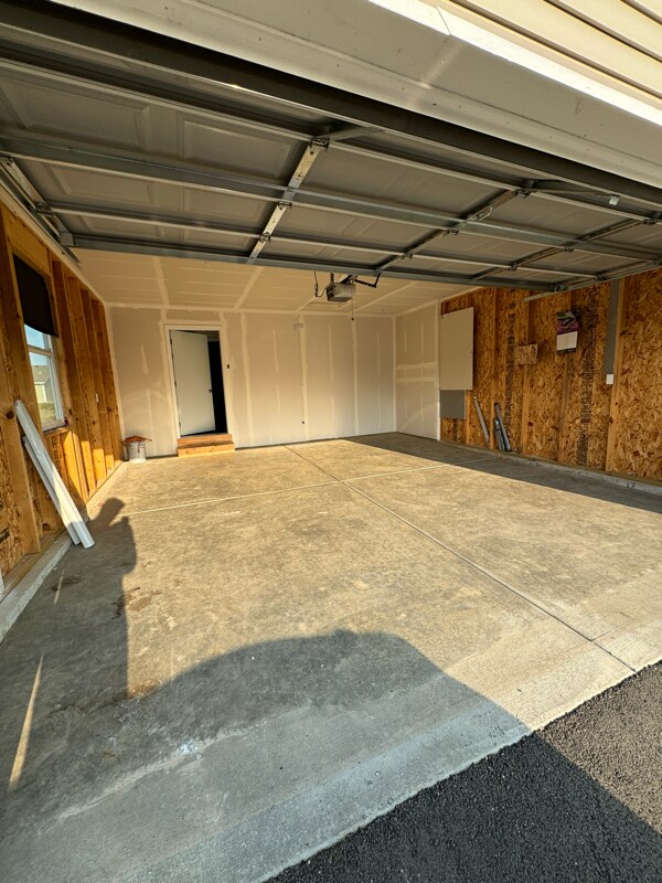 Building Photo - 839 Foley Rd