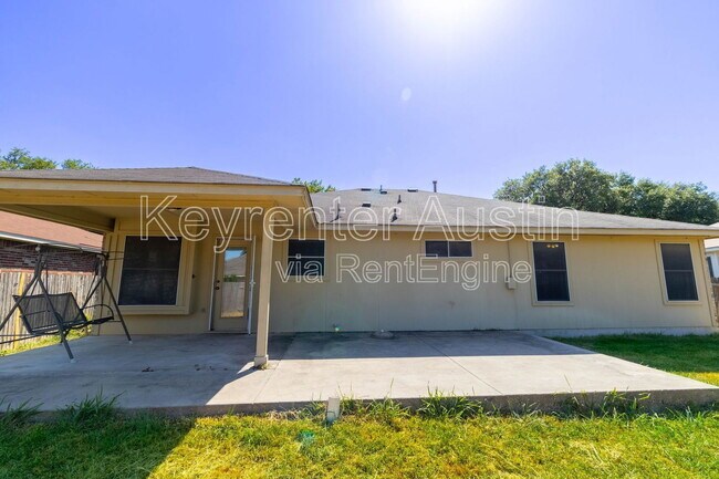 Building Photo - 2557 Vernell Way