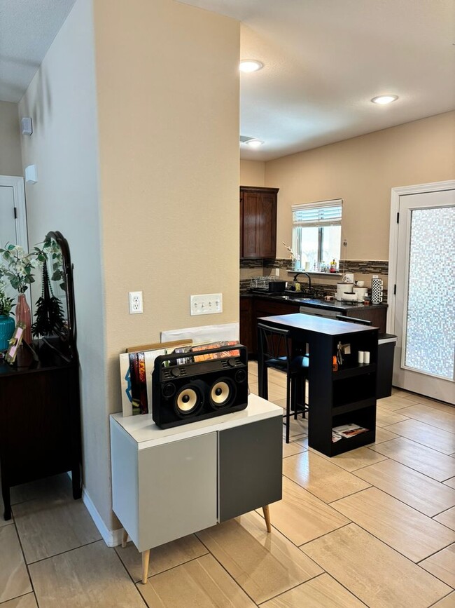 Building Photo - HOME FOR RENT IN THE UPPER VALLEY IN WEST EL PASO