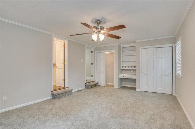 Building Photo - 986 Campbellton Dr