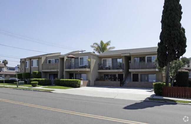Primary Photo - Park Chateau Apartments