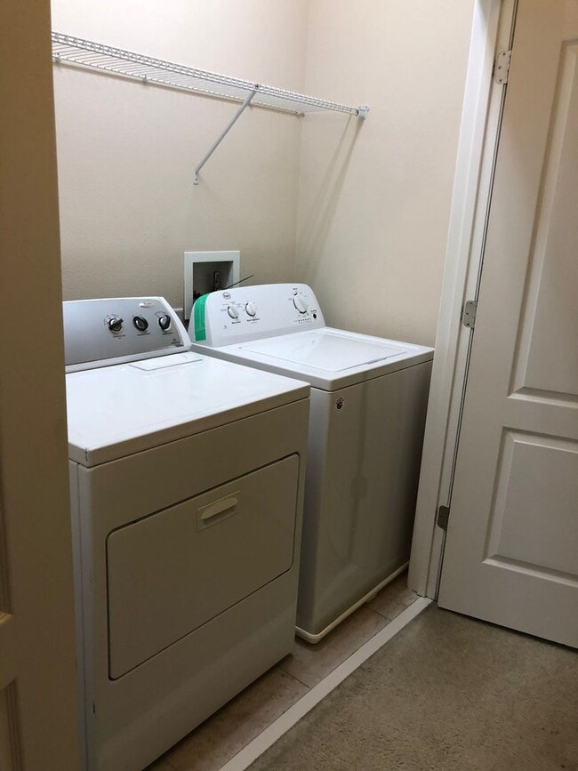 Building Photo - 8265 Maritime Flag St