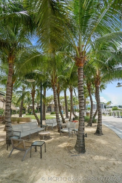 Building Photo - 300 N Hwy A1A