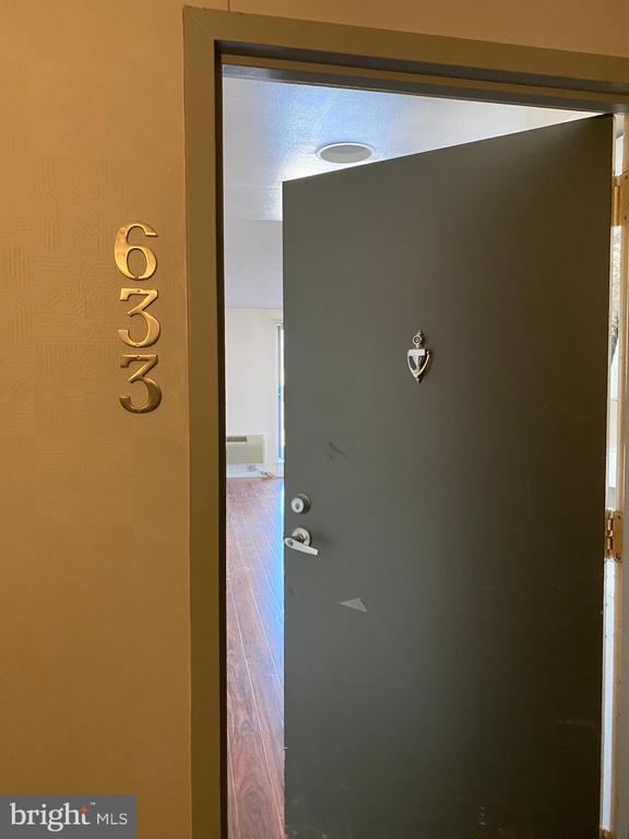 Building Photo - 200 Lombard St