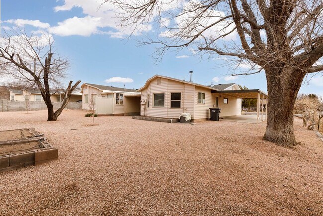 Building Photo - 429Guerrero