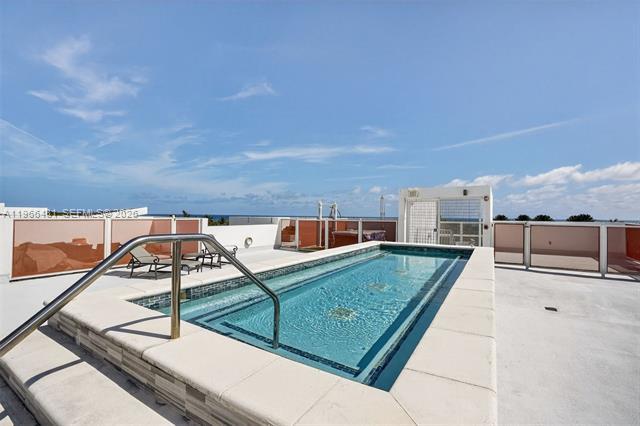 Building Photo - 7744 Collins Ave