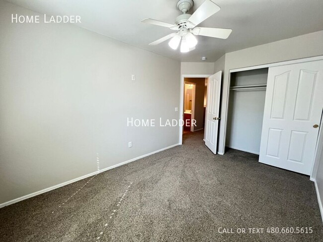 Building Photo - Charming 3 Bed, 2.5 Bath Gilbert Home - Co...