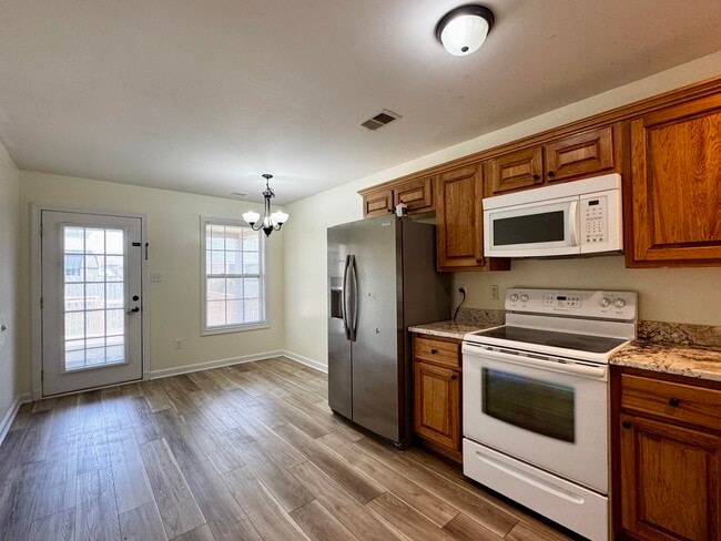 Building Photo - 328 Virginia Ln