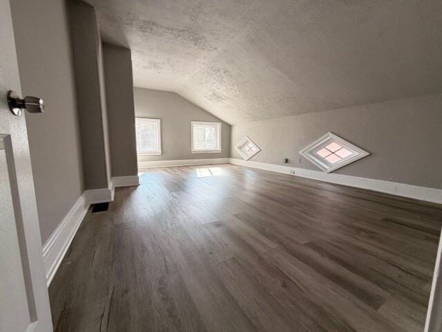 Building Photo - 709 W Marshall St