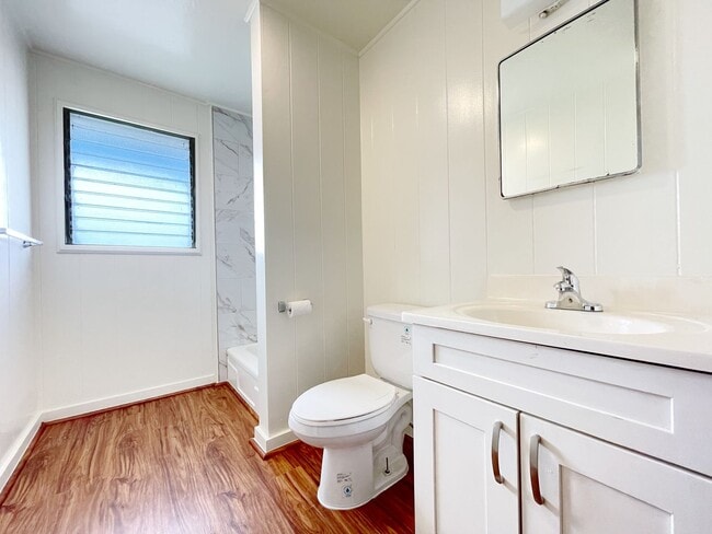 Building Photo - Pet Friendly Kailua House