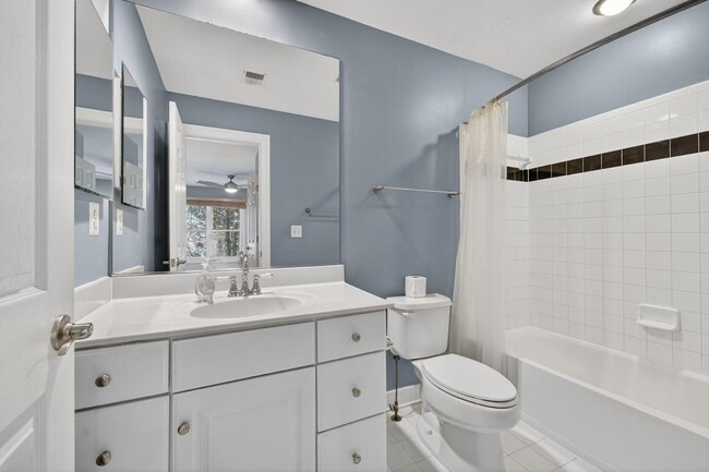 Building Photo - 11316 Ridge Mist Terrace