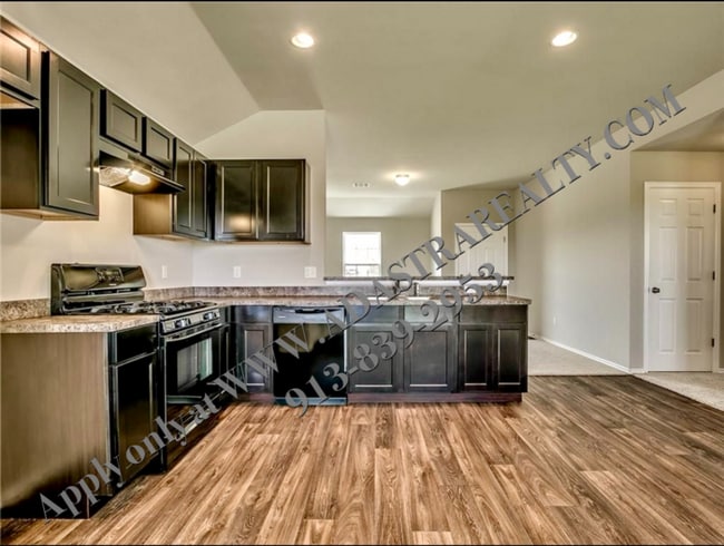 Building Photo - Beautiful NEW BUILD 3 Bed 2 Bath Home in G...