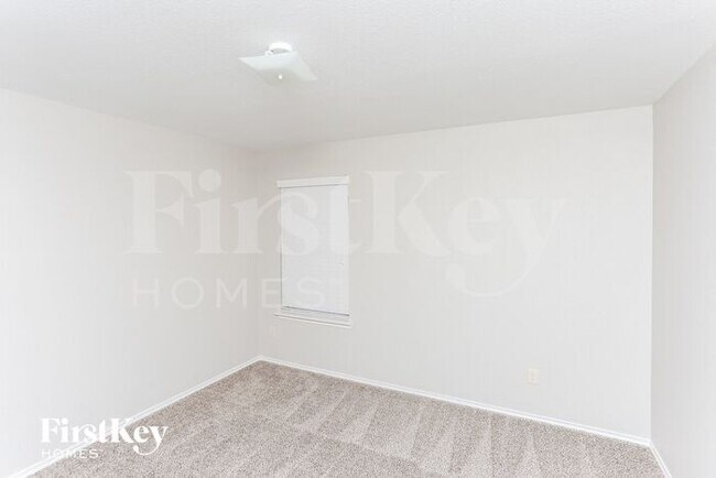 Building Photo - 1221 Koto Wood Dr