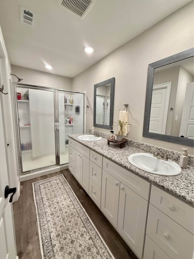 Building Photo - 14439 Quail Rdg Dr