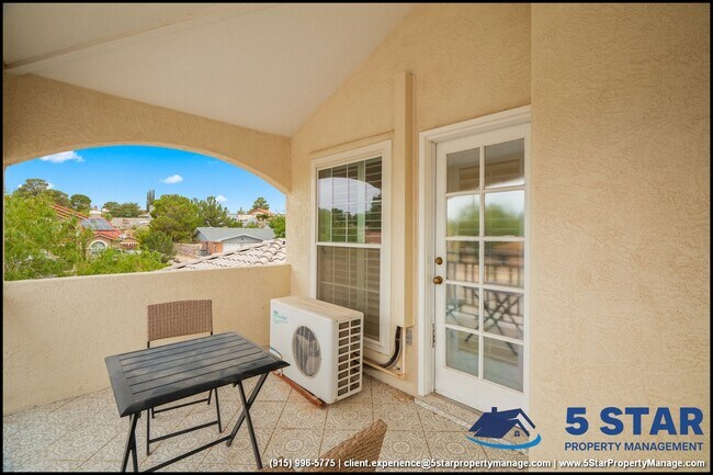 Building Photo - 6052 Bandolero Dr