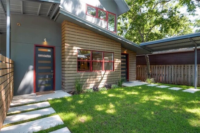 Building Photo - 5605 William Holland Ave