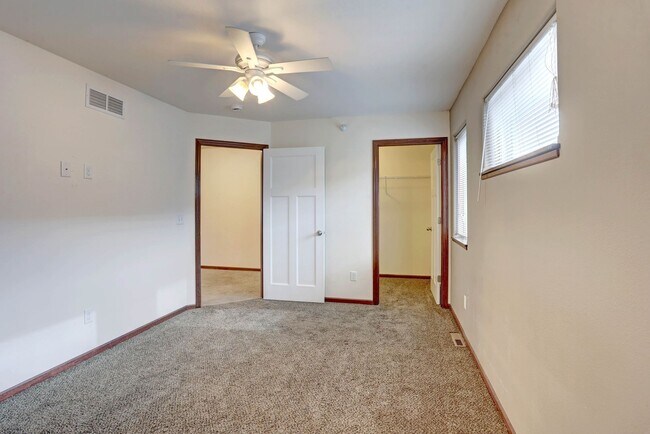 Building Photo - 101 Partridge Path