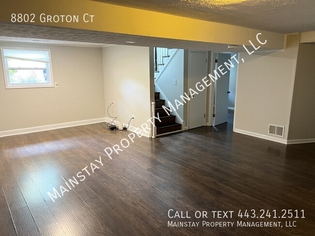 Building Photo - 8802 Groton Ct