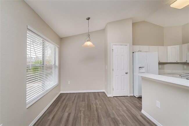 Building Photo - 1067 Aladdin Rd