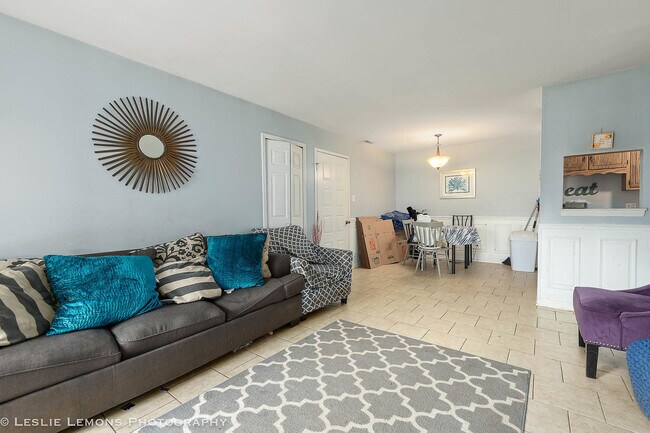 Building Photo - 1486 Stonebridge Cir